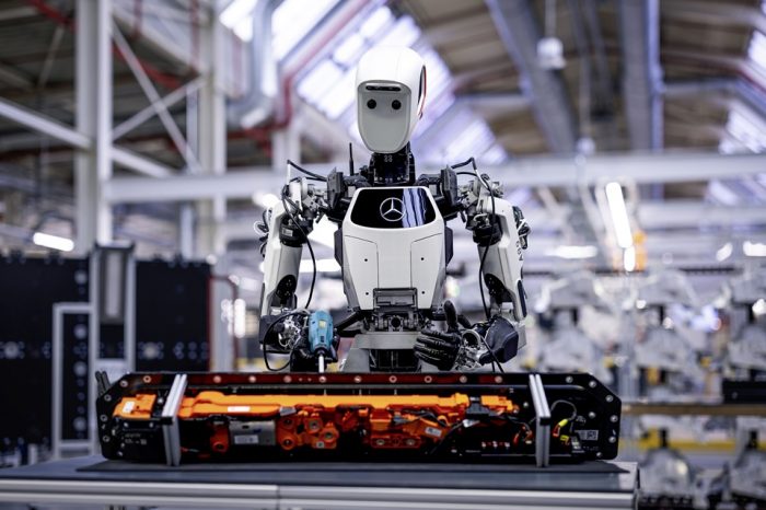 Mercedes-Benz starts using AI and humanoid robots at German factory